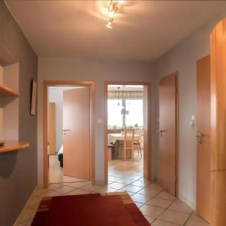 Apartment Grosse In Mit Grill Und Garten *