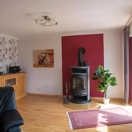 Apartment Grosse In Mit Grill Und Garten Polle